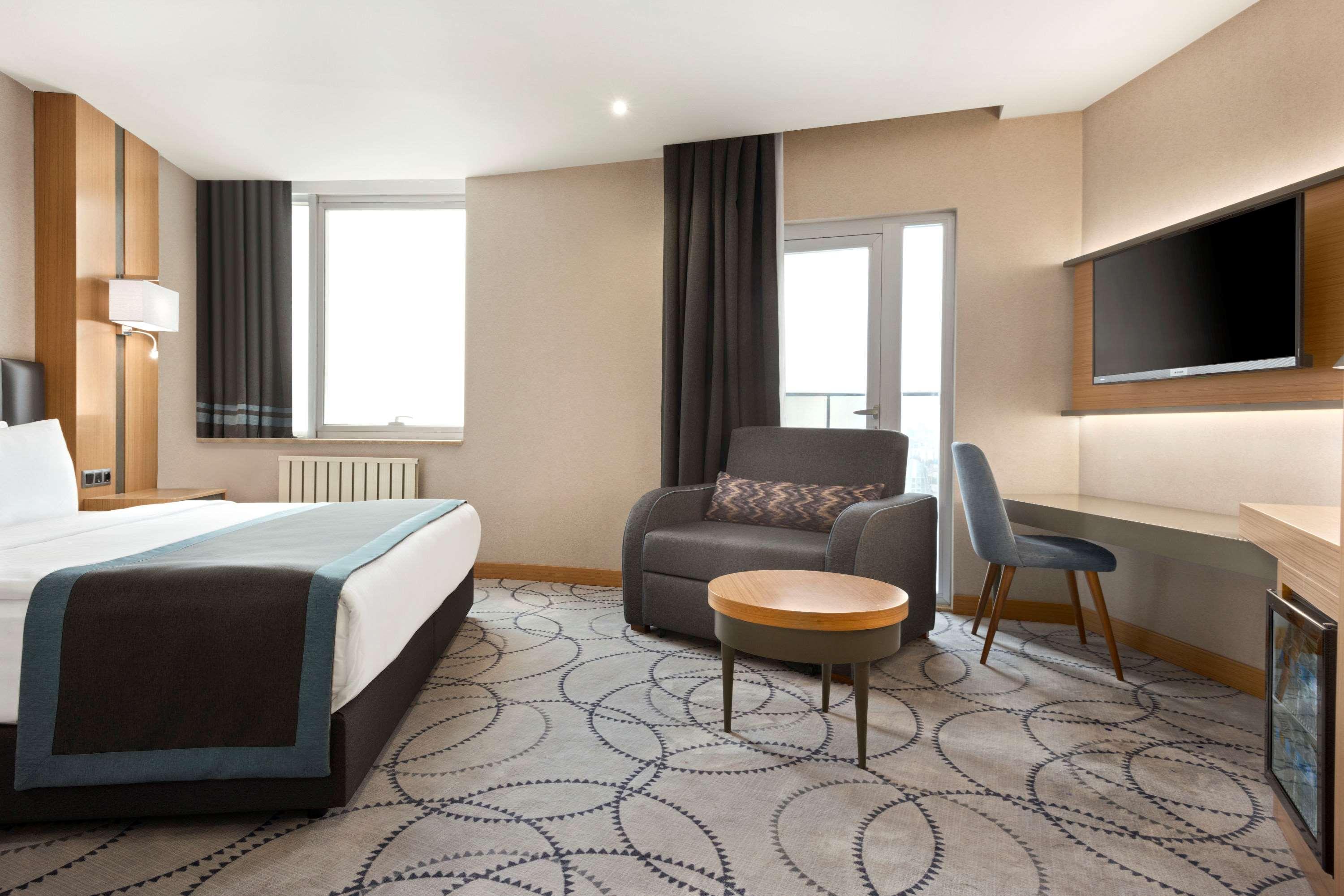 Ramada By Wyndham Nilufer Bursa Hotel Eksteriør billede
