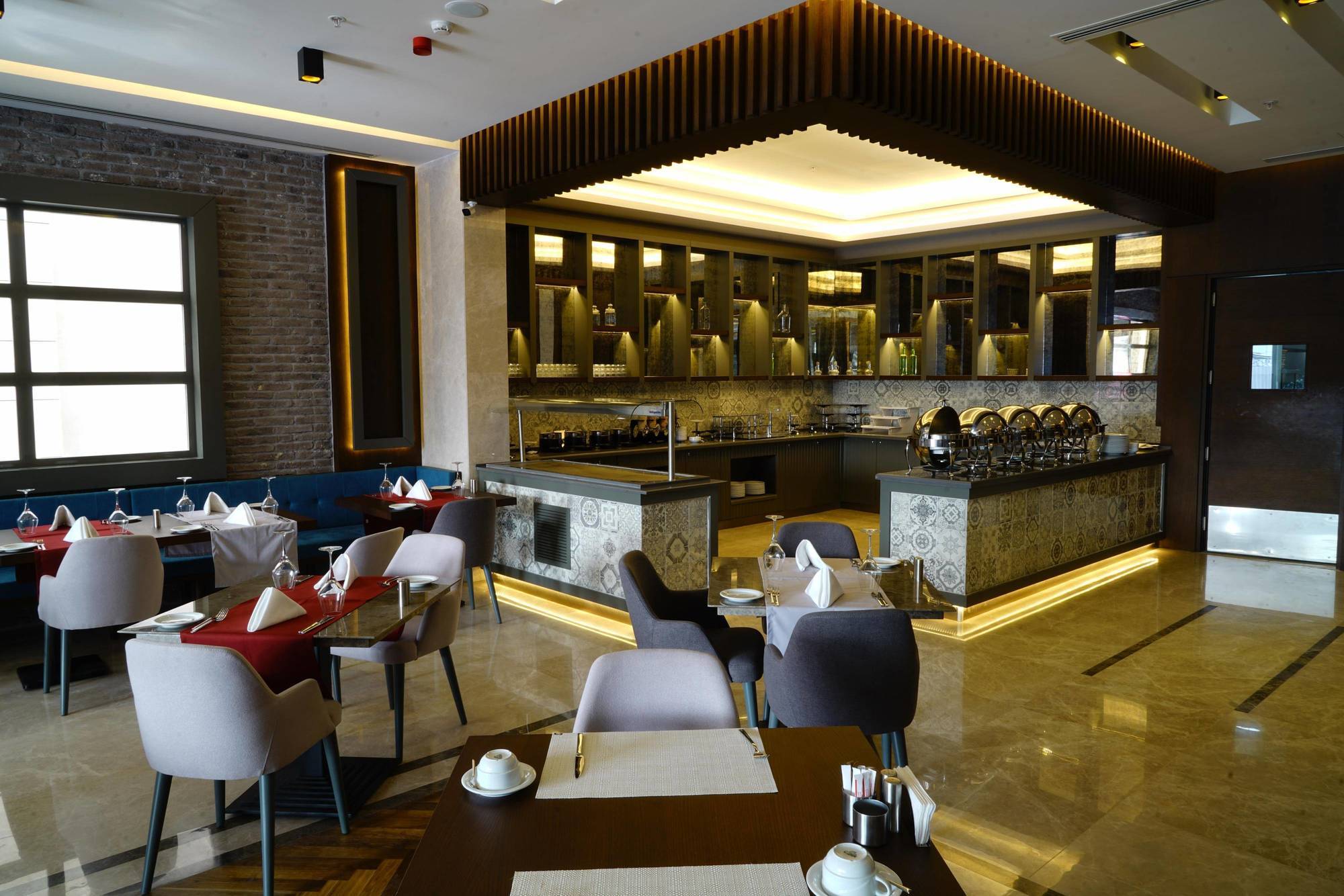 Ramada By Wyndham Nilufer Bursa Hotel Eksteriør billede